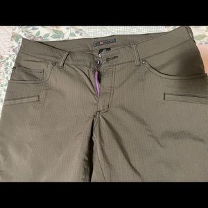 Women’s 5.11 tactical pants.  Size 14 regular New